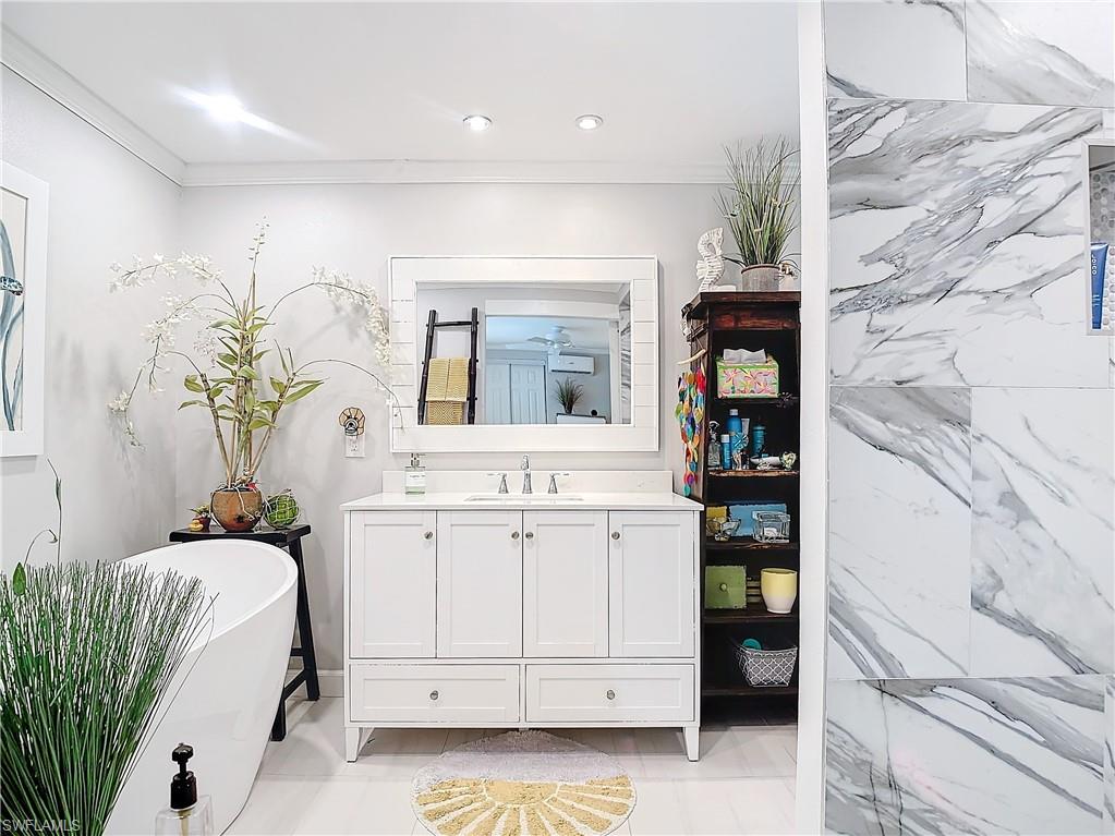 BAYSIDE ESTATES - Residential