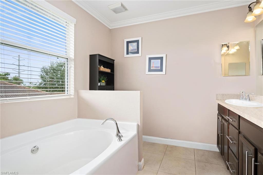 PROMENADE EAST - Residential