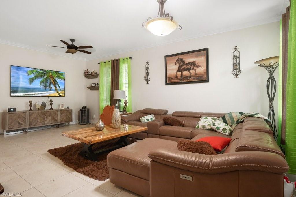 PROMENADE EAST - Residential