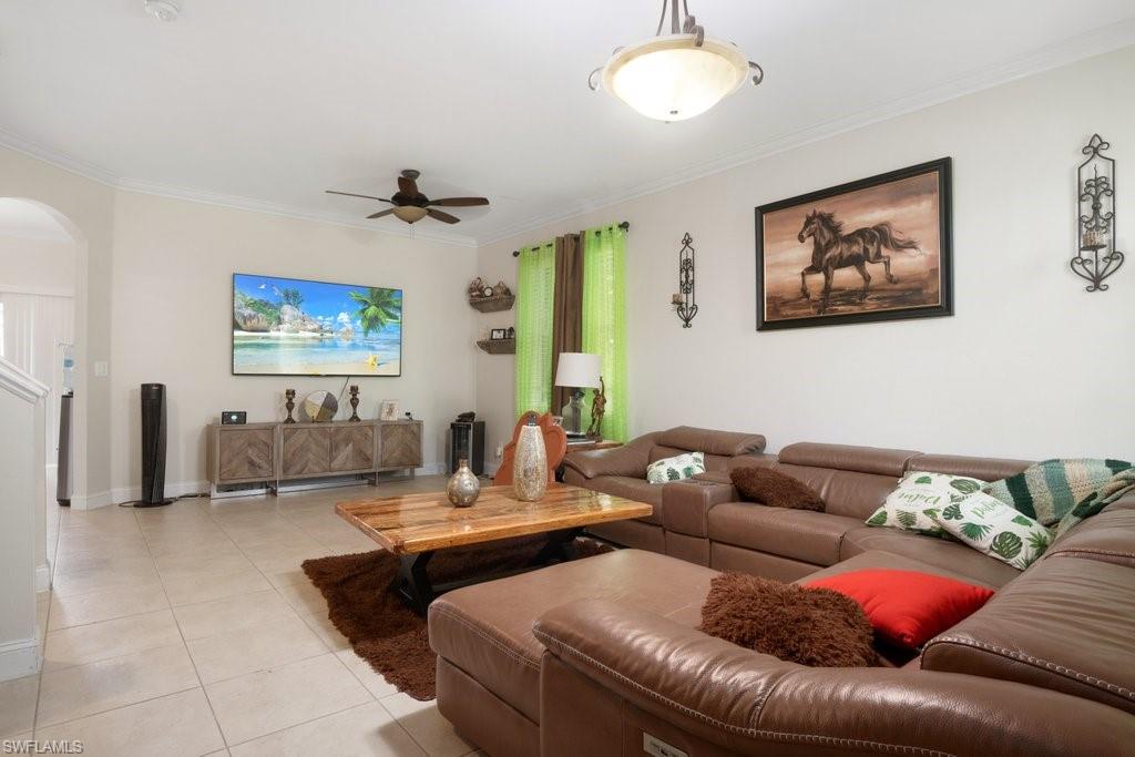 PROMENADE EAST - Residential