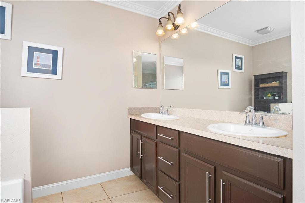 PROMENADE EAST - Residential