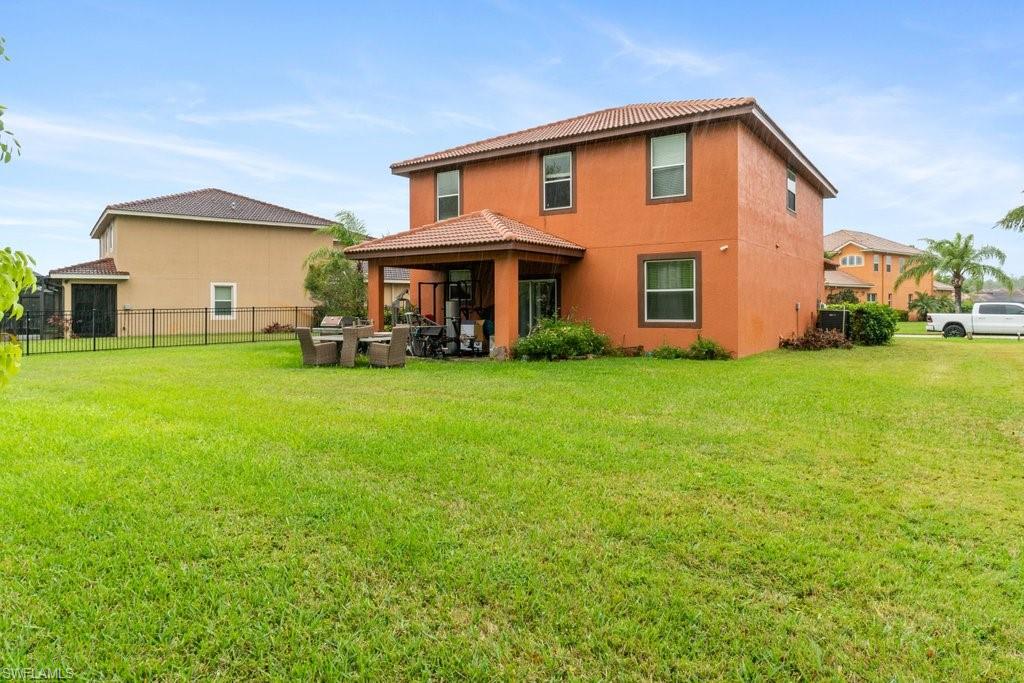 PROMENADE EAST - Residential