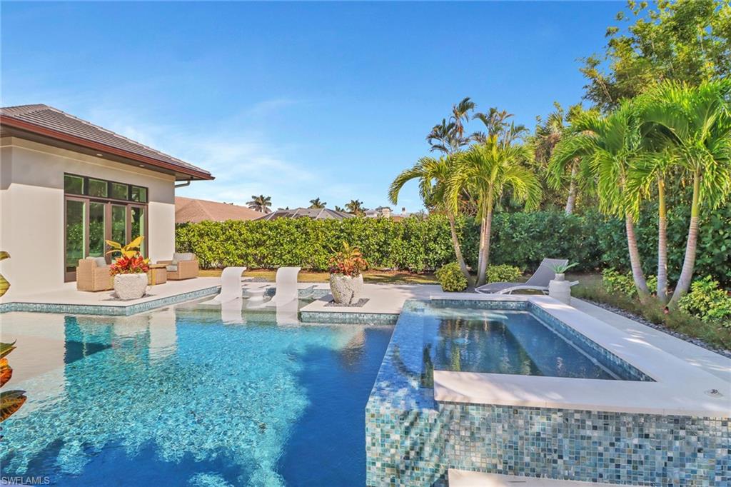 MOORINGS - Residential