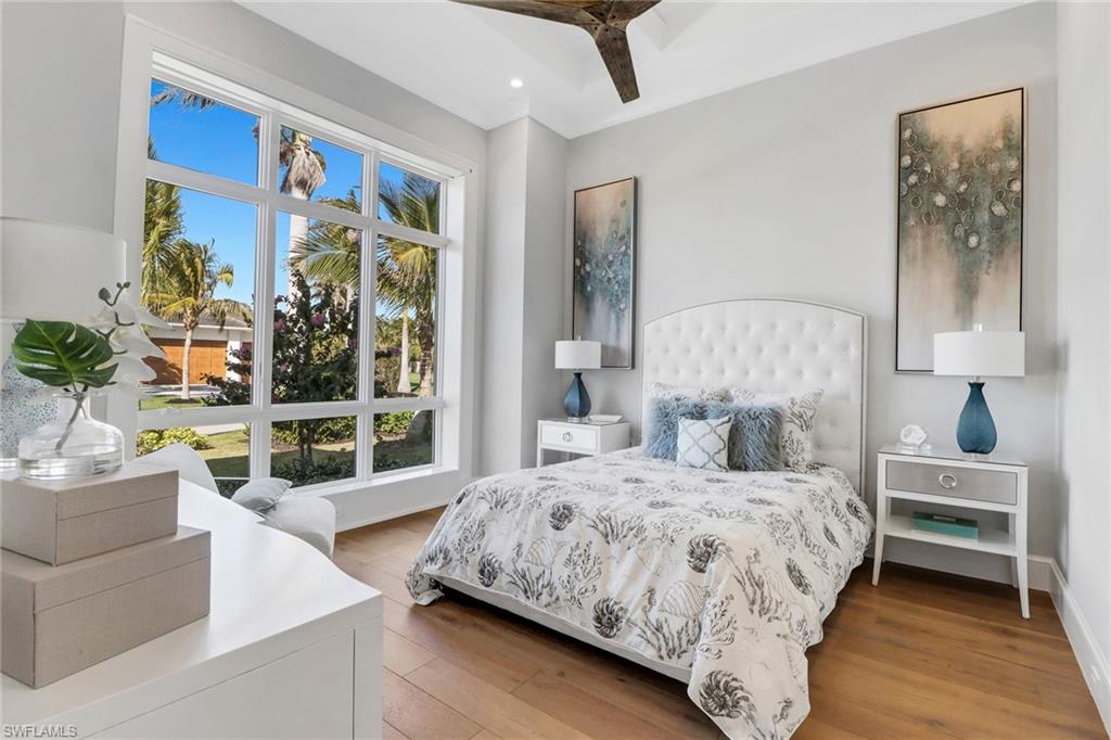 MOORINGS - Residential