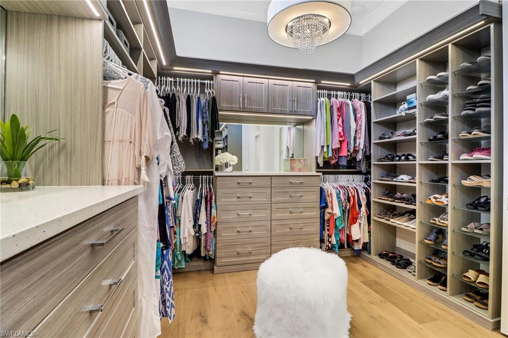 MOORINGS - Residential