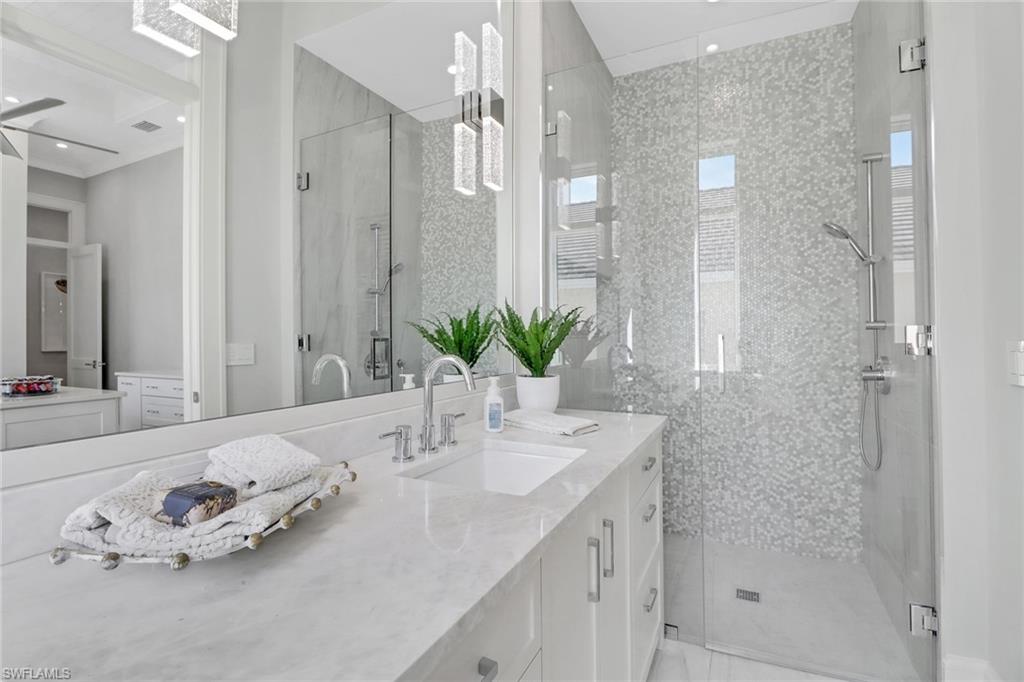 MOORINGS - Residential