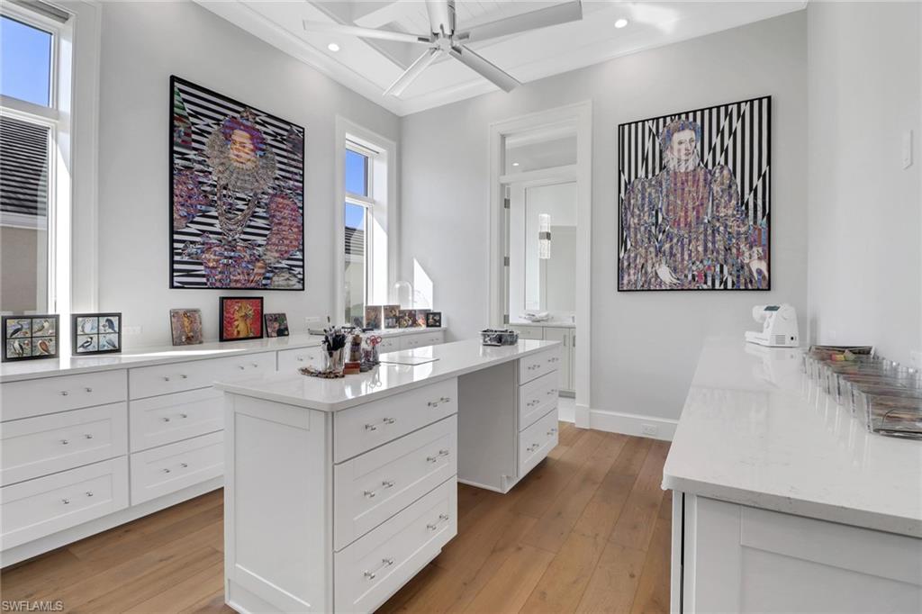 MOORINGS - Residential