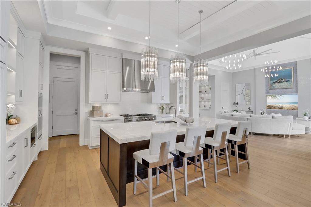 MOORINGS - Residential