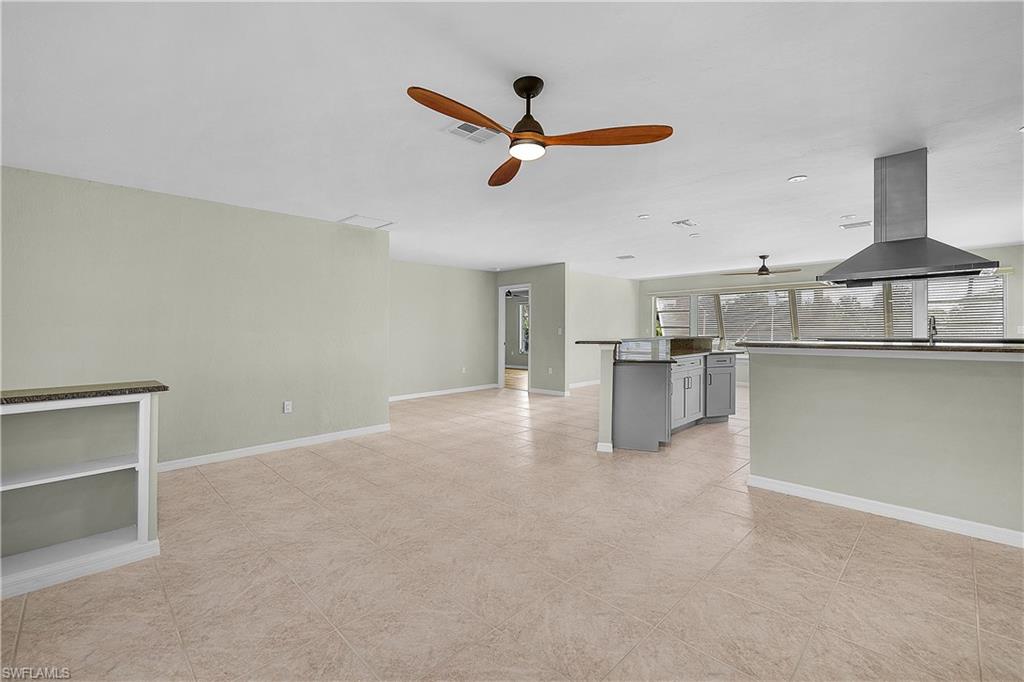 KNIGHTS BOKEELIA ISLE - Residential