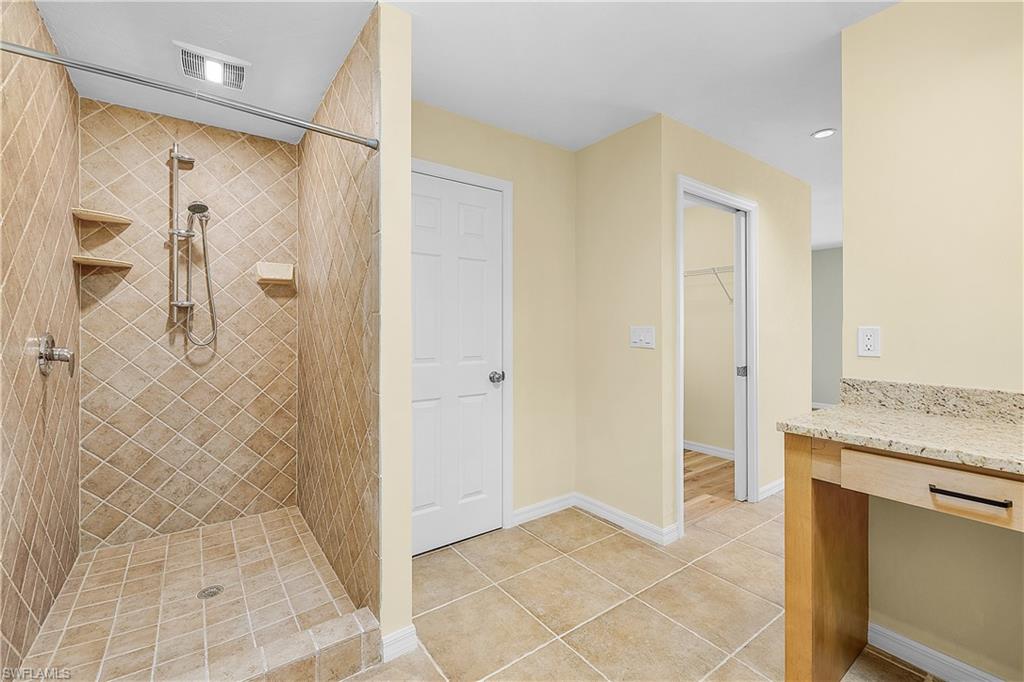 KNIGHTS BOKEELIA ISLE - Residential