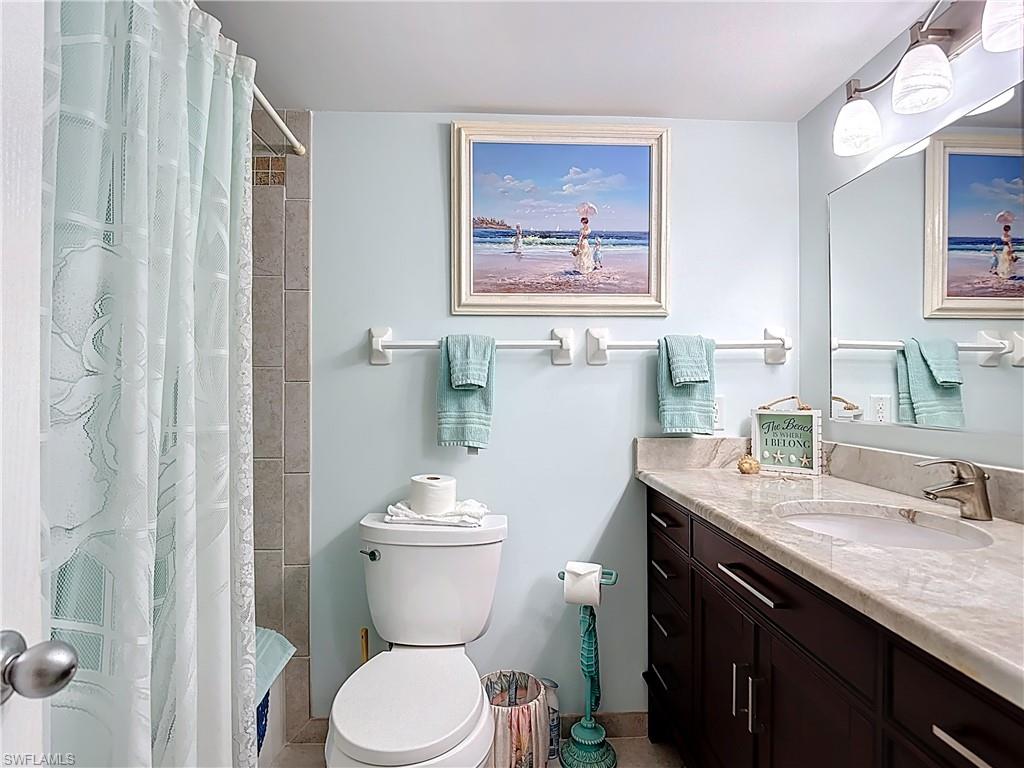 WINDWARD POINT CONDO - Residential