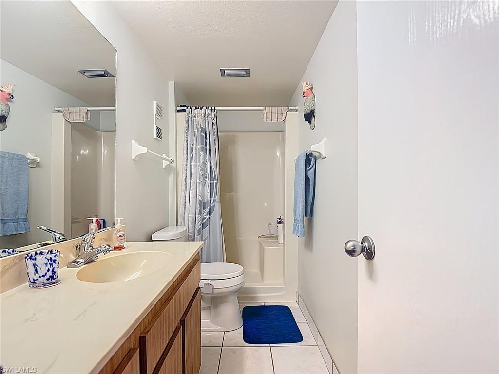 WINDWARD POINT CONDO - Residential