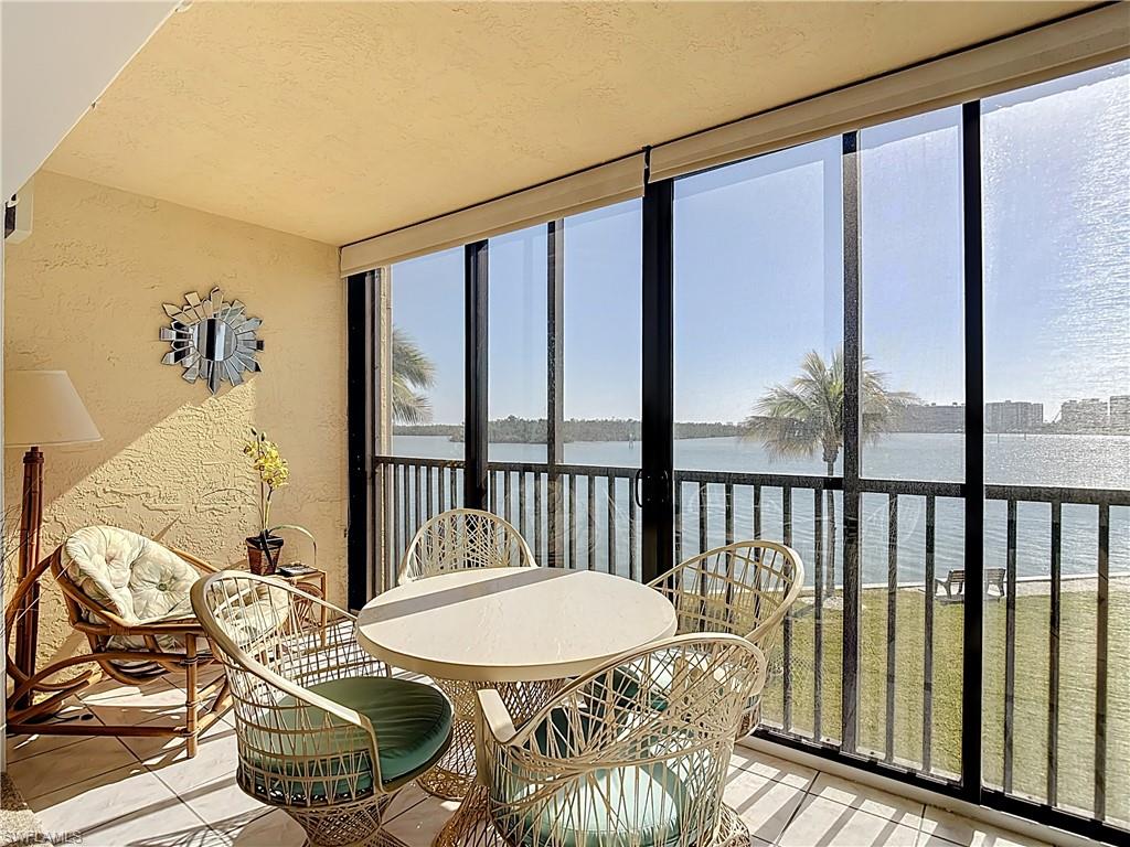 WINDWARD POINT CONDO - Residential