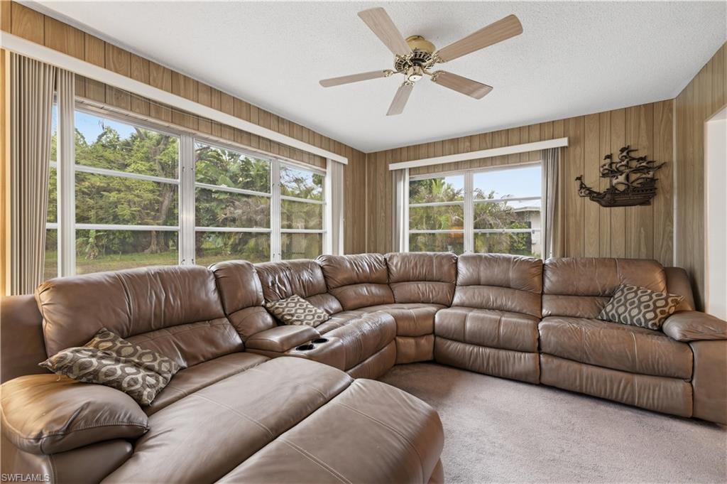 WILLOW LAKE - Residential