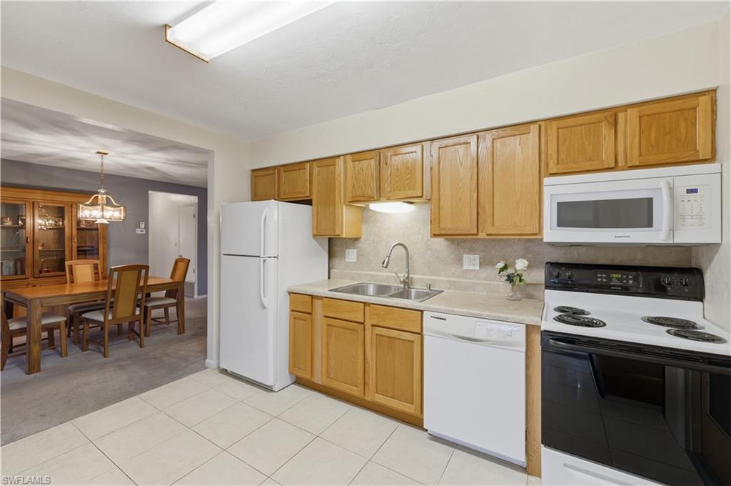 WILLOW LAKE - Residential