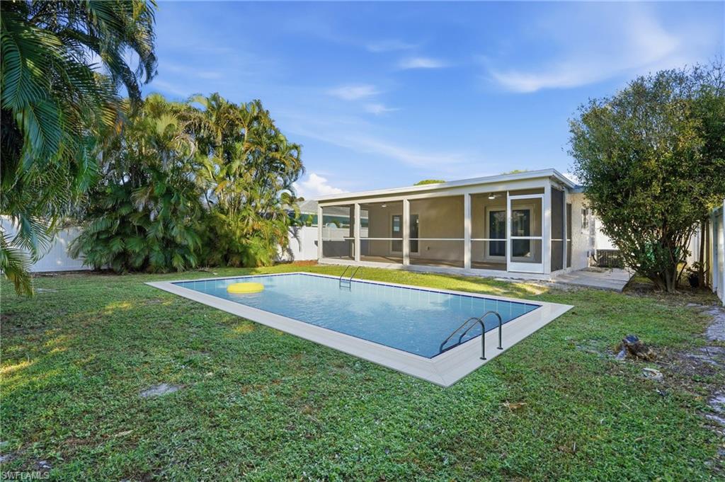 NAPLES PARK - Residential