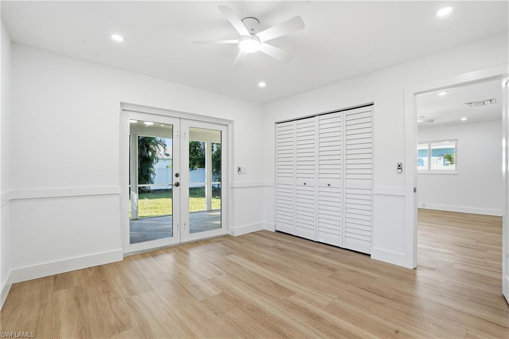 NAPLES PARK - Residential