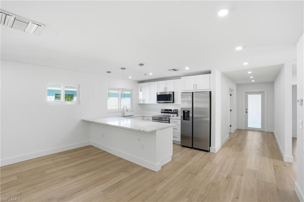 NAPLES PARK - Residential