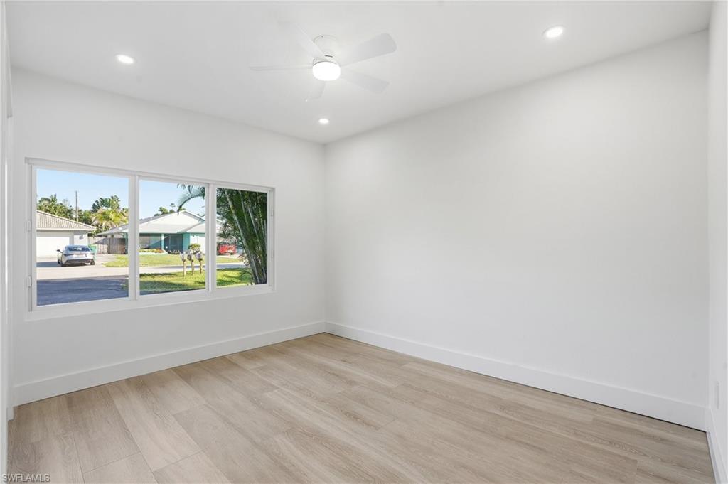 NAPLES PARK - Residential