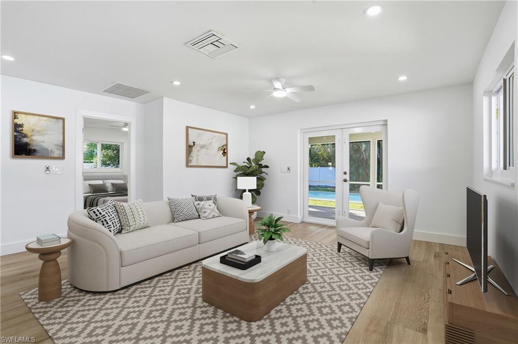 NAPLES PARK - Residential