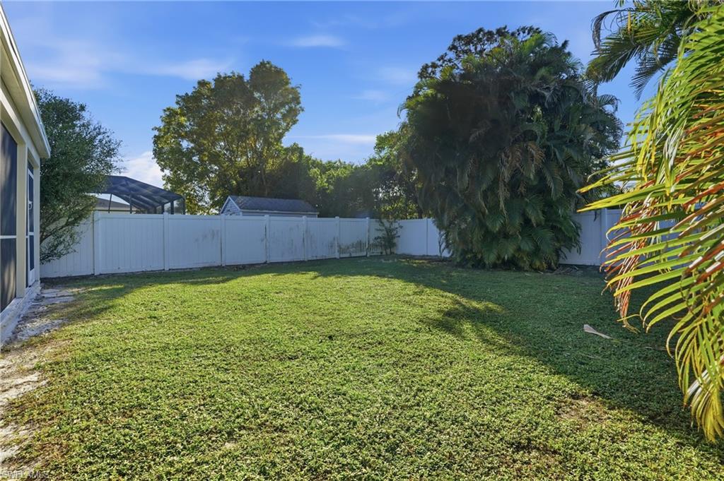 NAPLES PARK - Residential