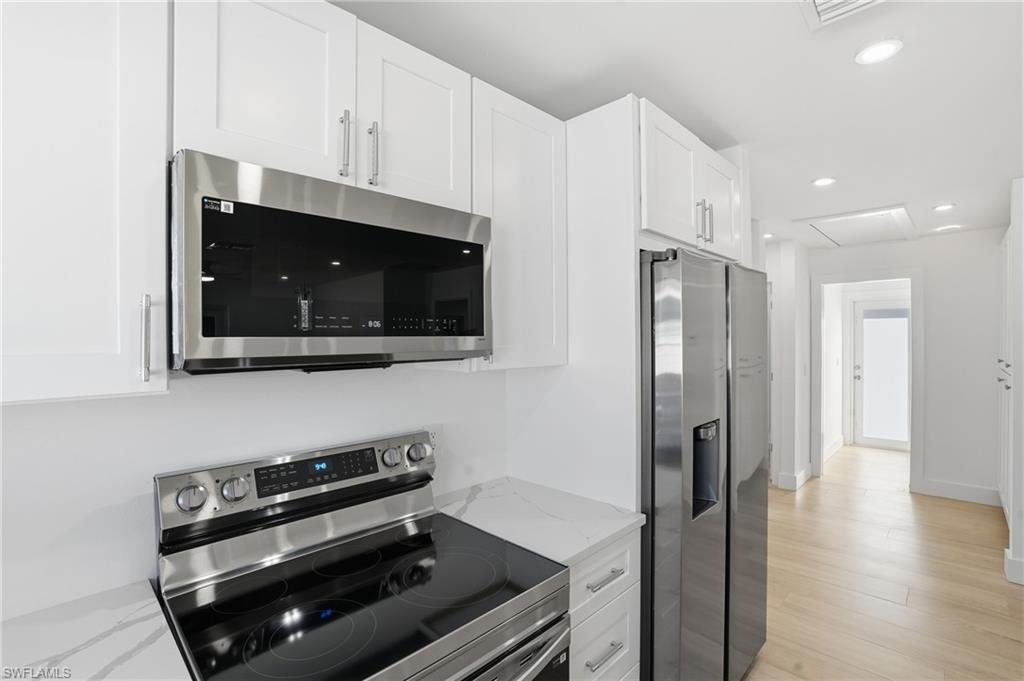 NAPLES PARK - Residential