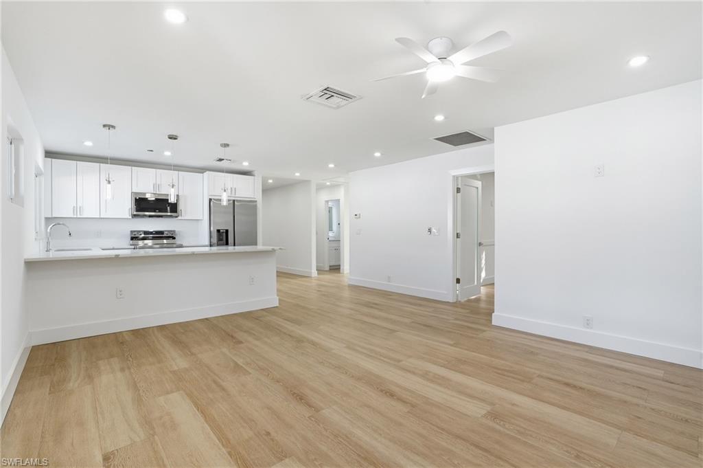 NAPLES PARK - Residential