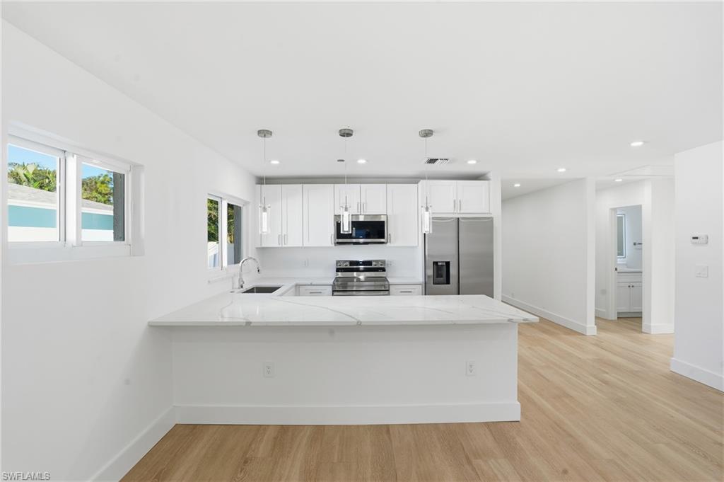 NAPLES PARK - Residential