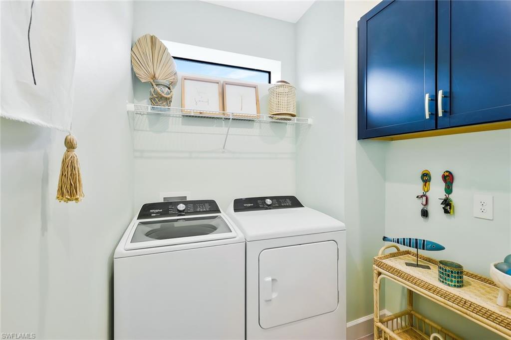 ESPLANADE LAKE CLUB - Residential