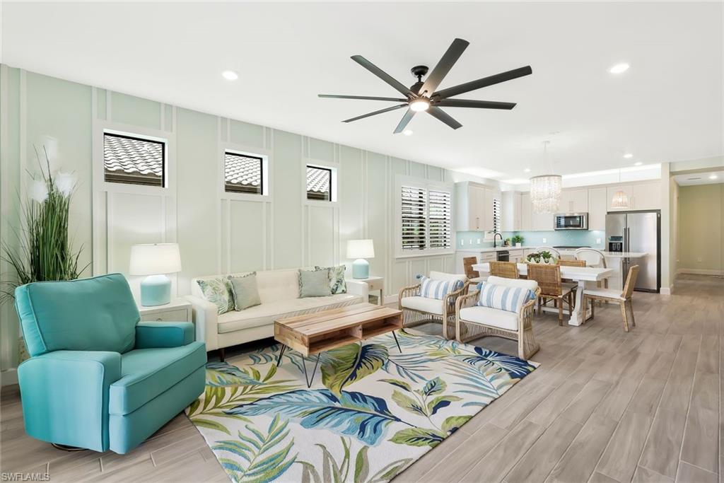 ESPLANADE LAKE CLUB - Residential