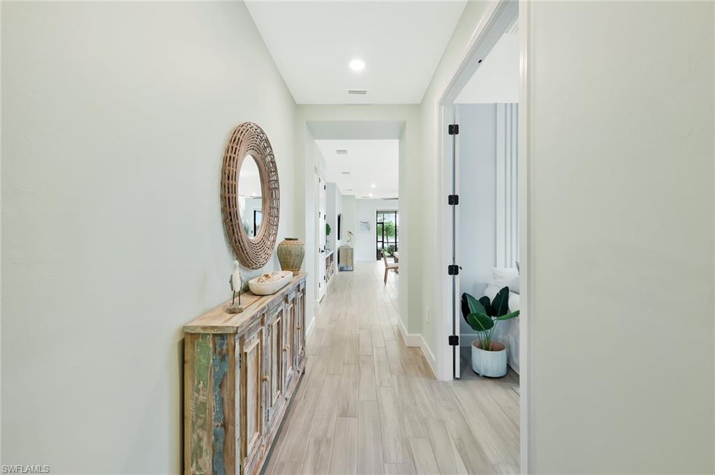 ESPLANADE LAKE CLUB - Residential