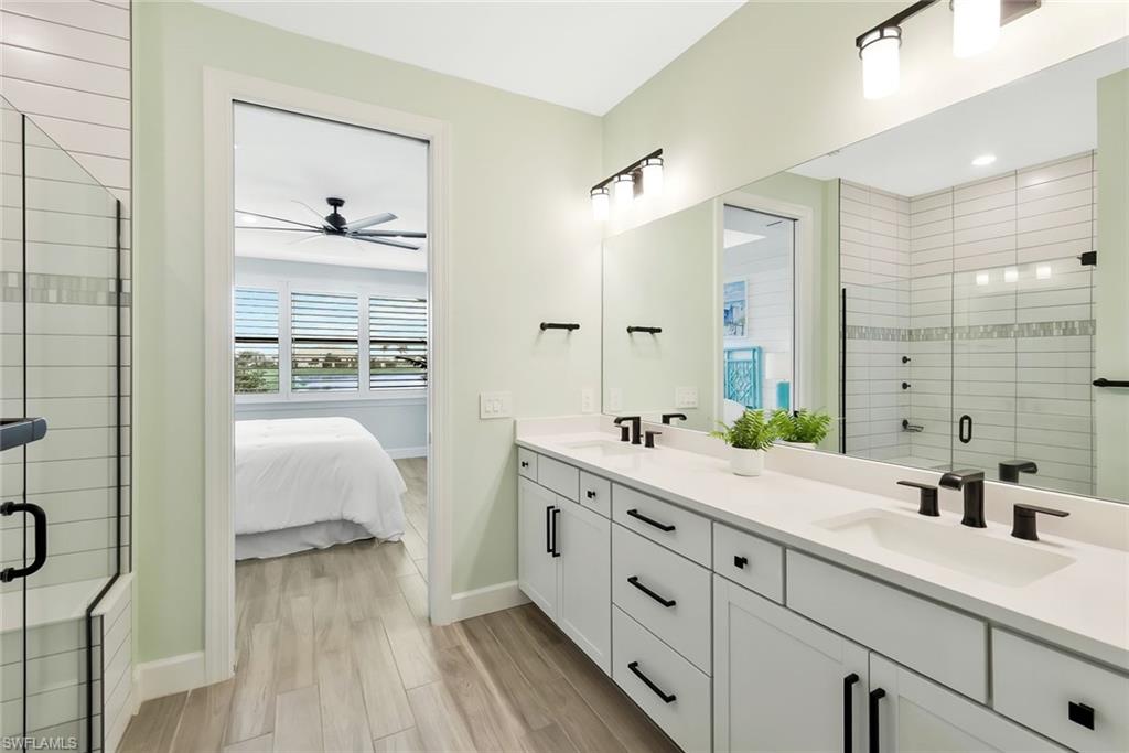 ESPLANADE LAKE CLUB - Residential