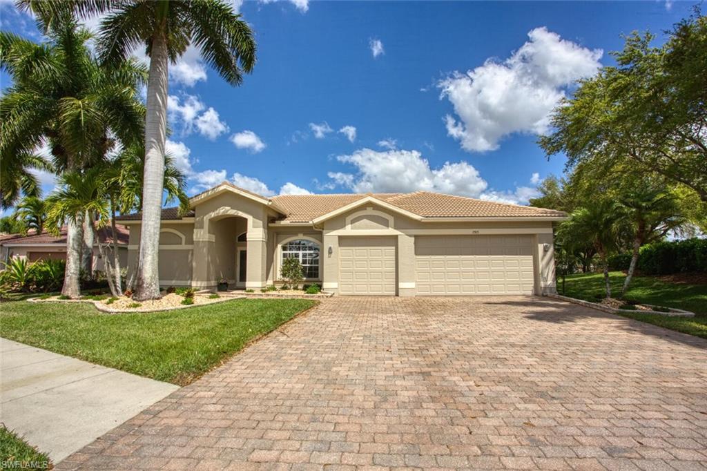 HERITAGE PALMS ESTATES - Residential