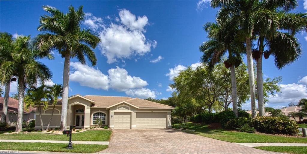 HERITAGE PALMS ESTATES - Residential