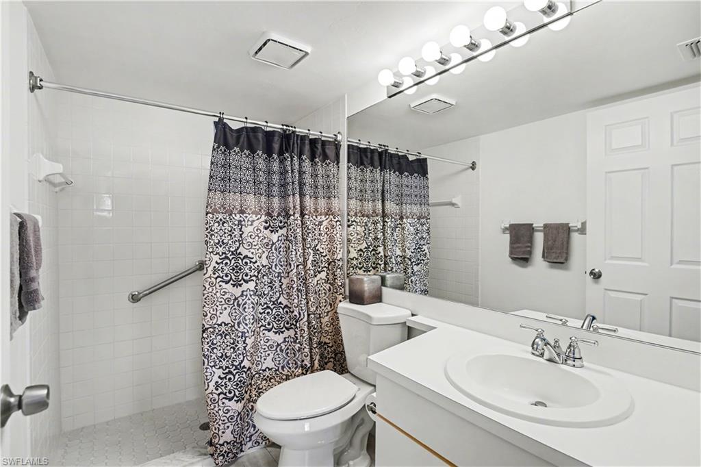 SUMMERLIN TRACE CONDO - Residential