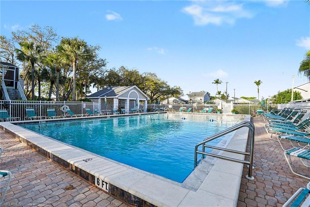 SUMMERLIN TRACE CONDO - Residential