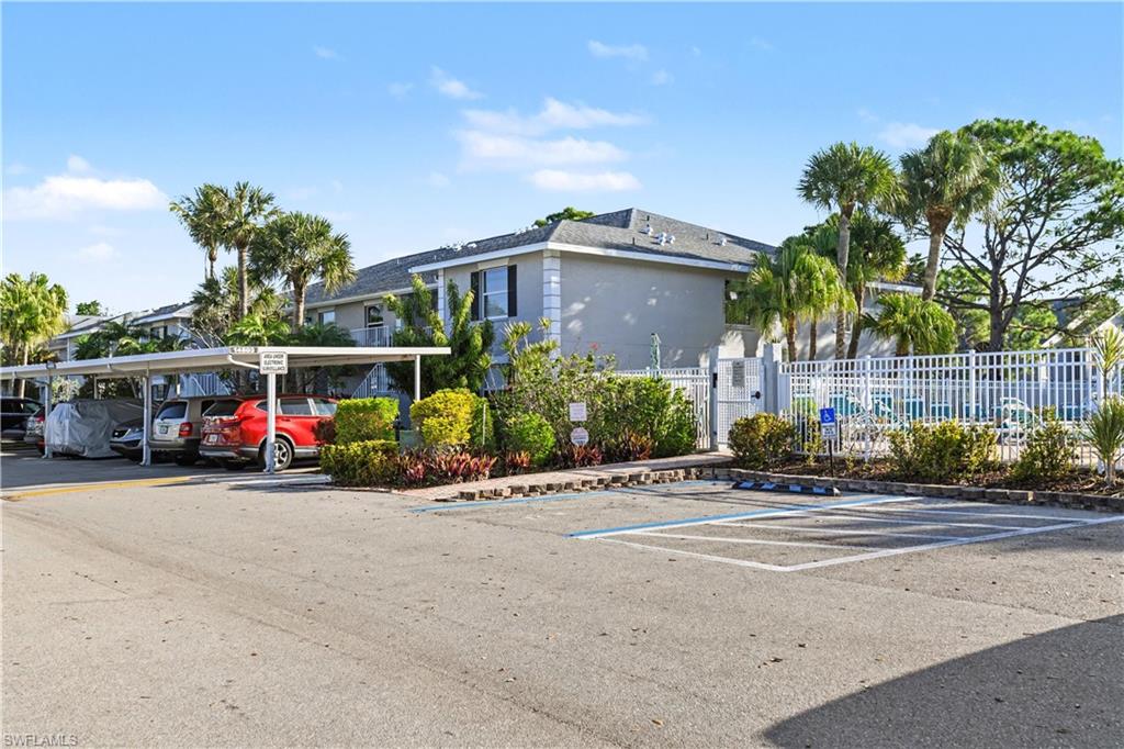 SUMMERLIN TRACE CONDO - Residential