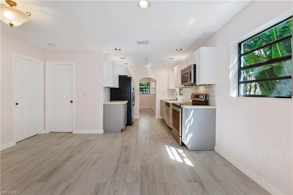 BAYVIEW PARK - Residential Lease