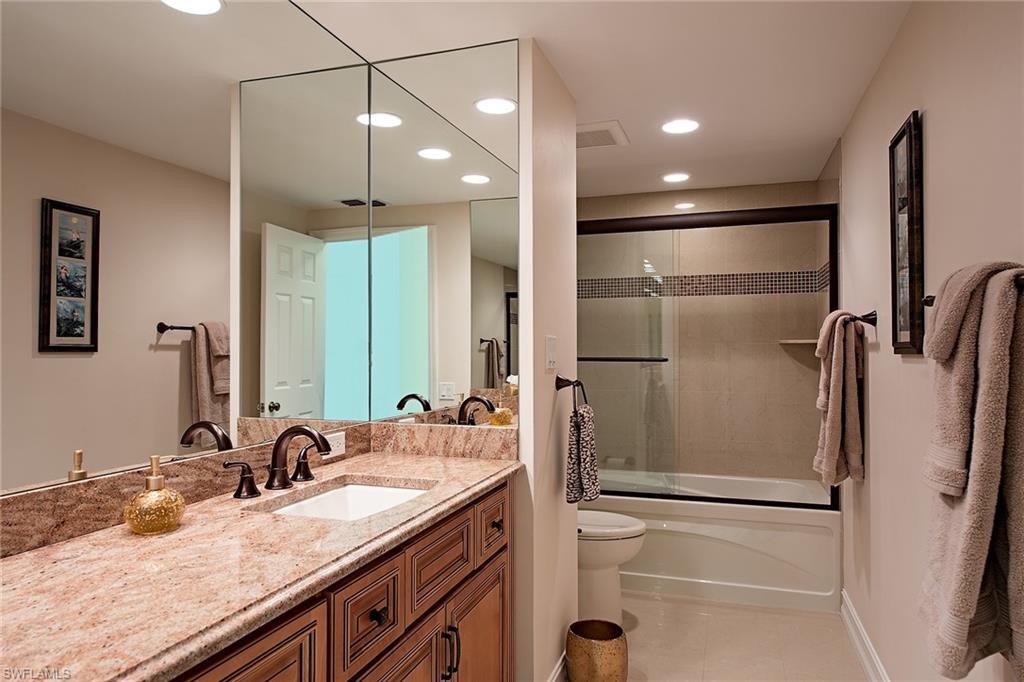 PARK PLAZA - Residential