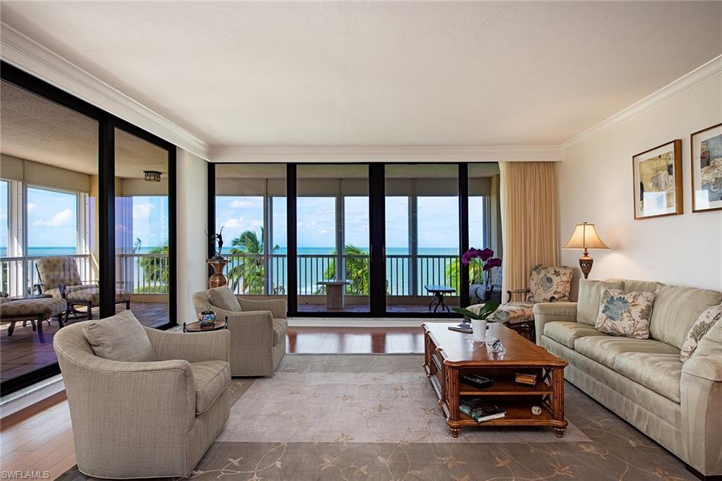 PARK PLAZA - Residential