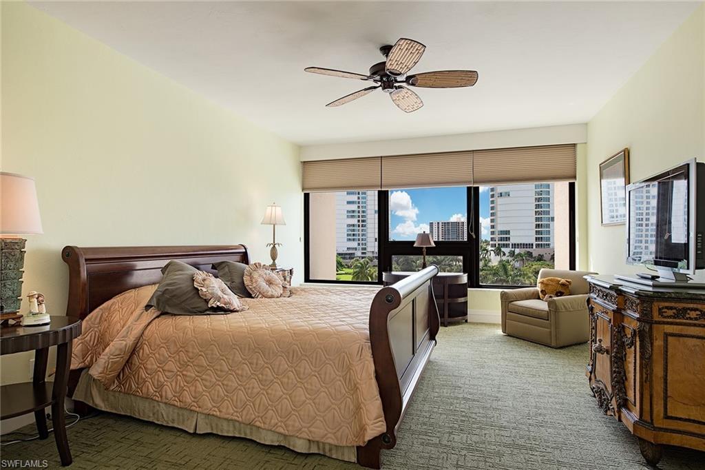 PARK PLAZA - Residential