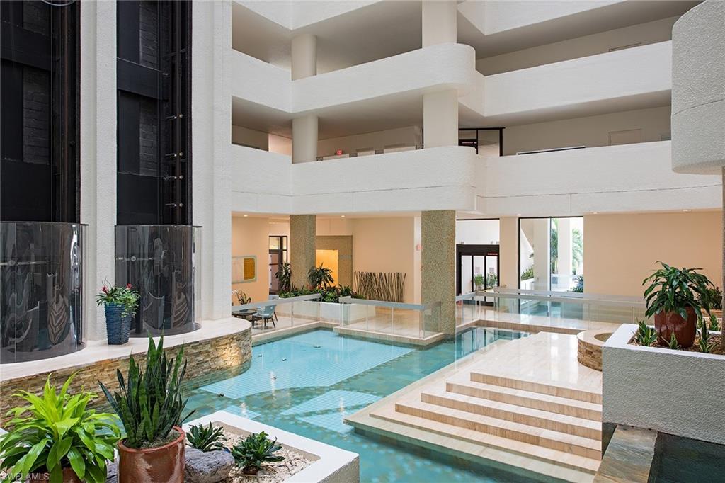 PARK PLAZA - Residential