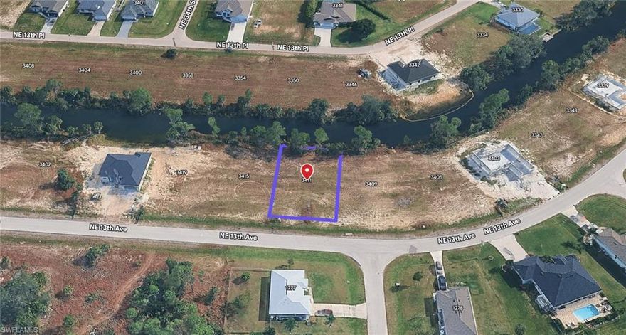 Freshwater single family home building lot ready to build.  Not in a flood zone.