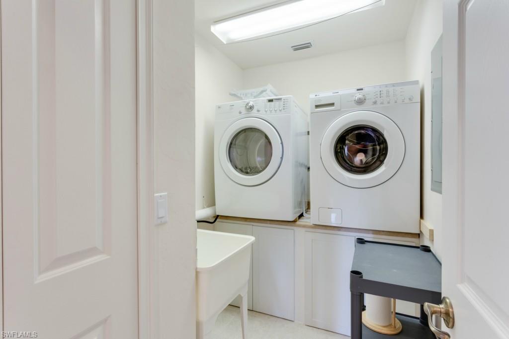 ISLES OF PORTO VISTA - Residential