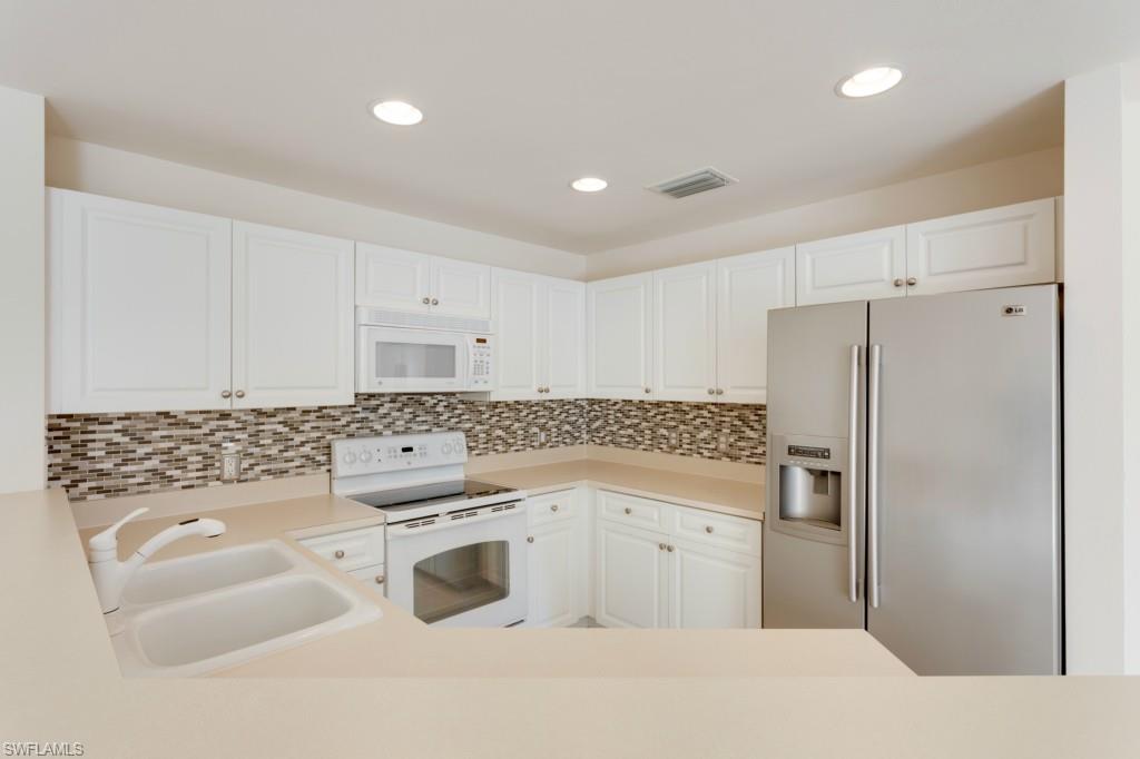 ISLES OF PORTO VISTA - Residential