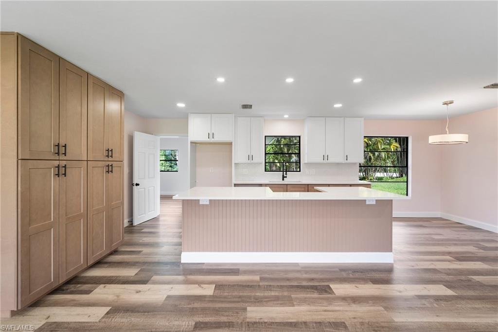 ISLAND PARK WOODLANDS - Residential