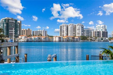 3401 Crayton RD NAPLES FL 34103