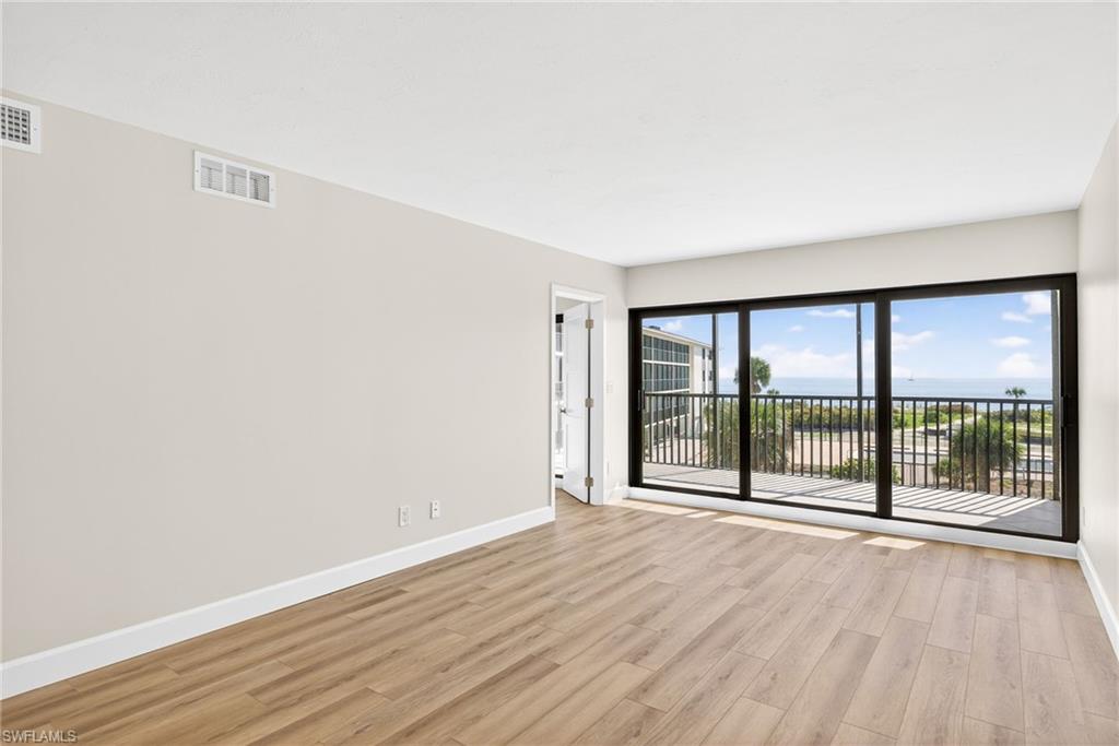 SAND POINTE - Residential