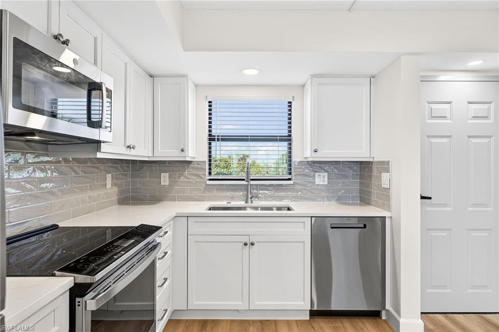 SAND POINTE - Residential