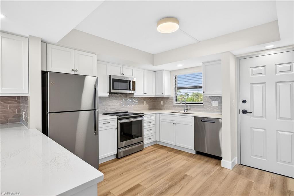 SAND POINTE - Residential